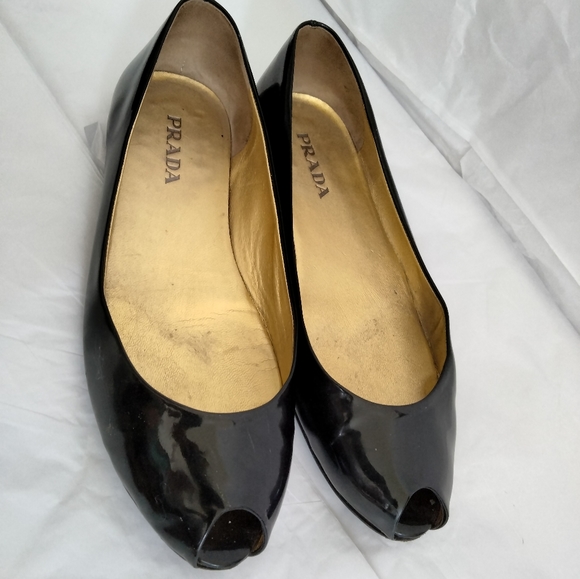 Prada classic Black Patent Leather Peep Toe Ballet Flats as 38.5 - Picture 5 of 16